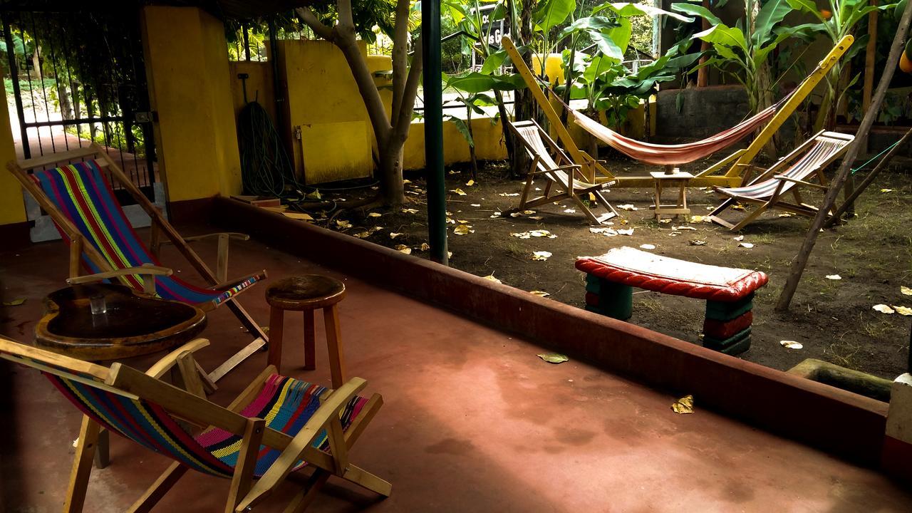 Hostel Life Is Good Moyogalpa Exterior photo